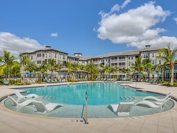 3rd image of 9851 Six Mile Cypress #2-303
