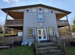 140 K B Song Ln, Linden, TN 37096