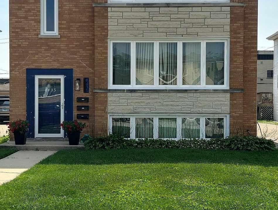 1st image of 8435 W Berwyn Ave APT 1