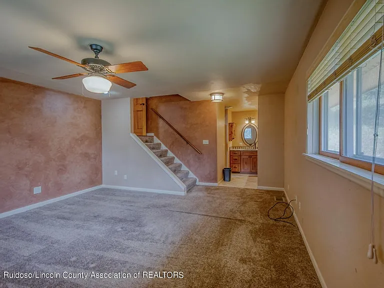 109 Snowcap Dr — Photo 13