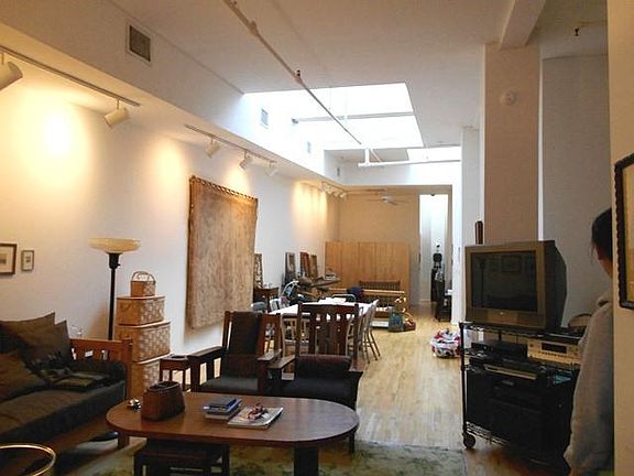 4th image of 41 John St APT 4A