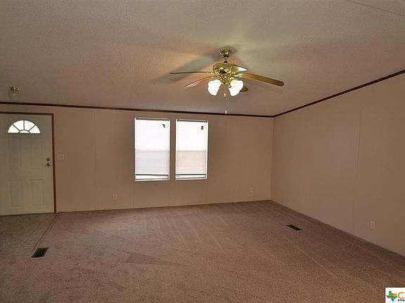 5th image of 394 Jessica Dr