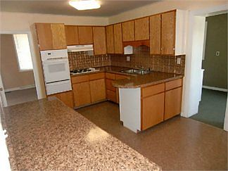 3rd image of 8454 32nd St