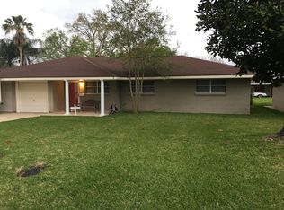 4720 Cleveland Ave, Groves, TX 77619