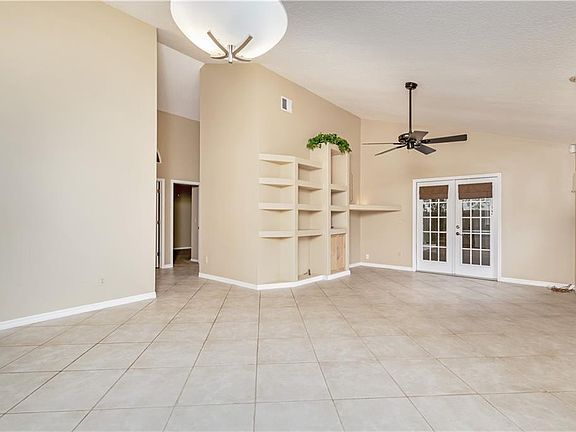 4th image of 4243 Fox Hollow Cir