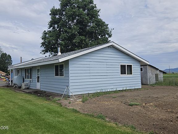 3rd image of 22022 Highway 140 E