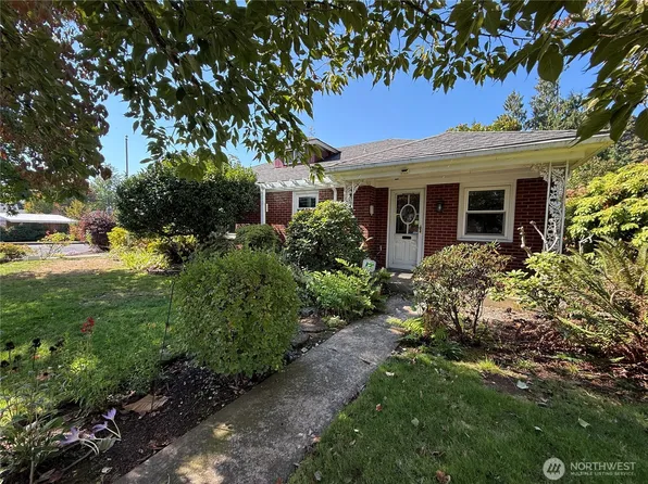 1014 NW 45th St, Vancouver, WA 98660