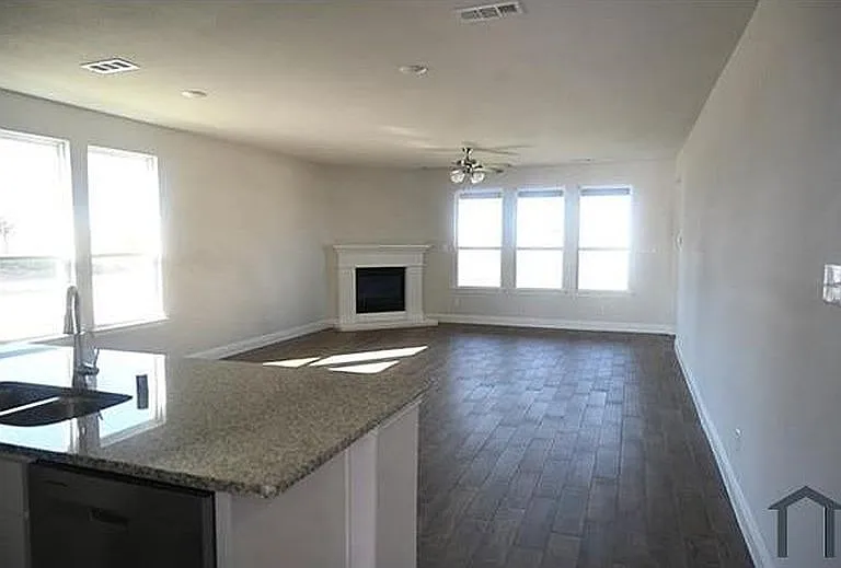 1200 Renato Dr — Photo 2