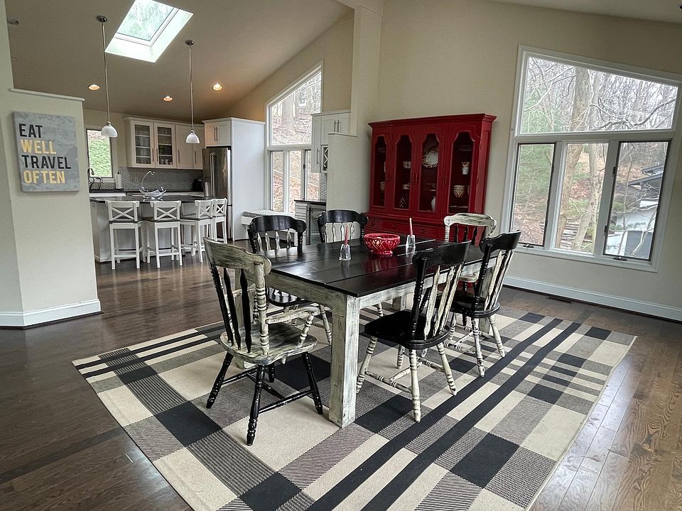 3300 Sawmill Rd Newtown Square PA Zillow