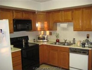 4th image of 5719 Wood Creek Ln