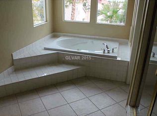 1704 Estrella St, Las Vegas, NV 89117