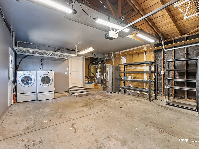 3661 Slopeview Dr — Photo 85