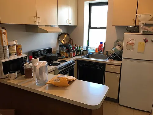 829 Beacon St #1F Photo 1