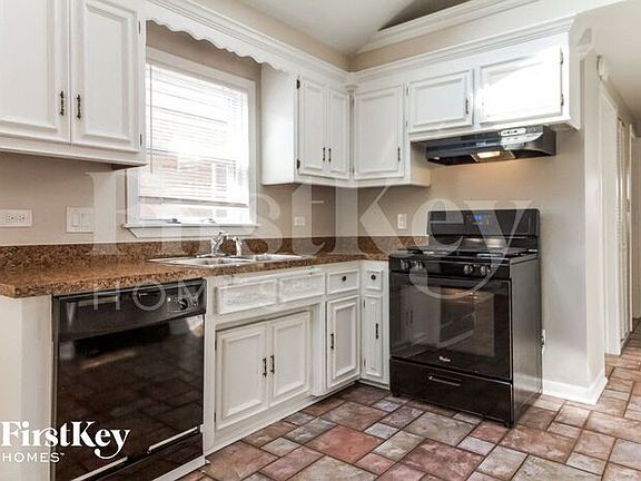 5th image of 7710 Oak Park Ave