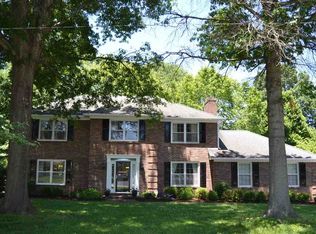 825 Rockwood Dr, Bowling Green, KY 42103