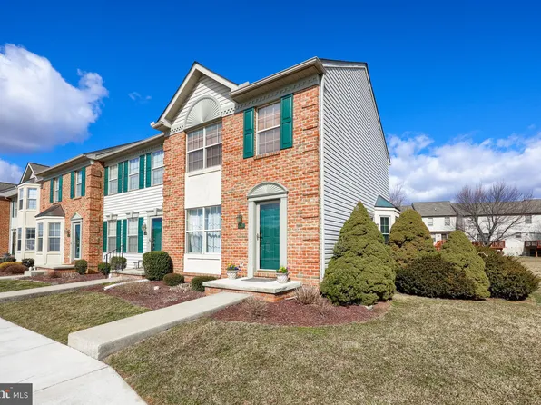 628 Cobblestone Ln, Lancaster, PA 17601