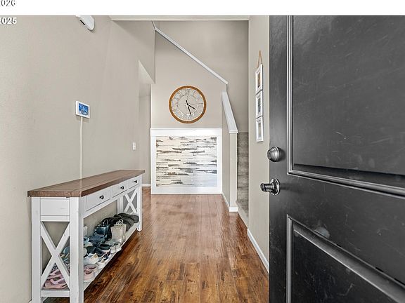 4th image of 12318 NE 109th Way