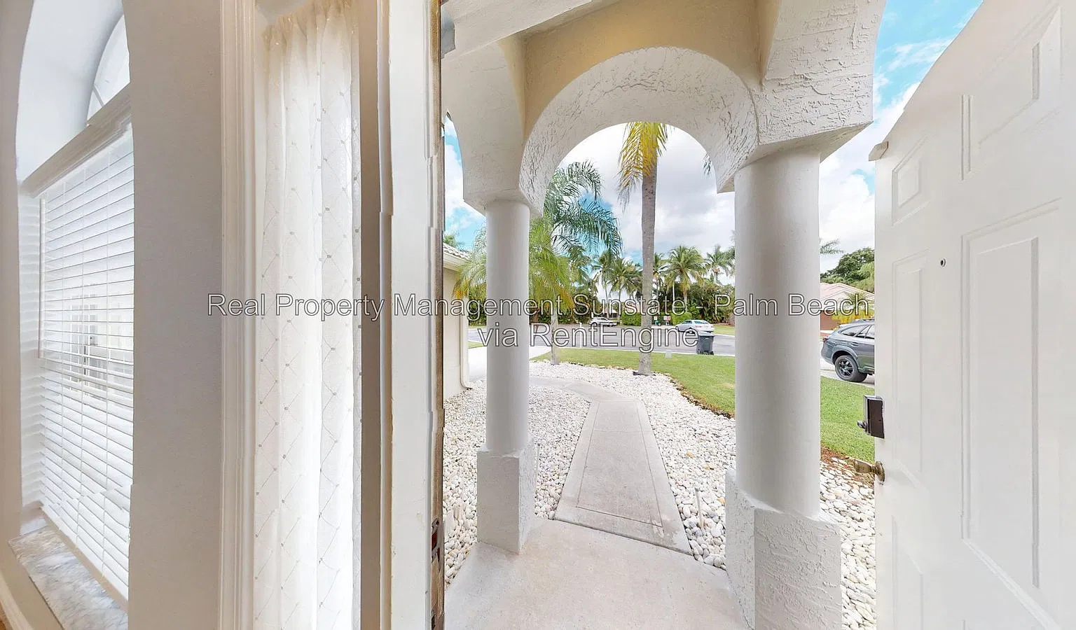 3 bed, 2.0 bath, 1450 sqft, $3,400 — Photo 2
