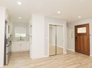 5182 Canoga Ave, Woodland Hills, CA 91364