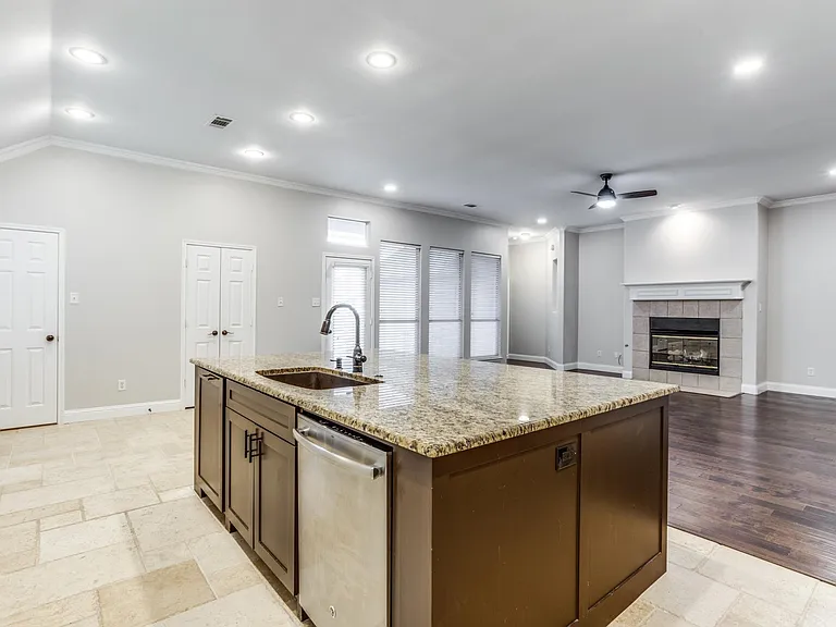 6415 Day Spring Dr — Photo 15