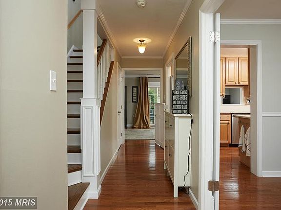 5th image of 835 Azalea Dr #28