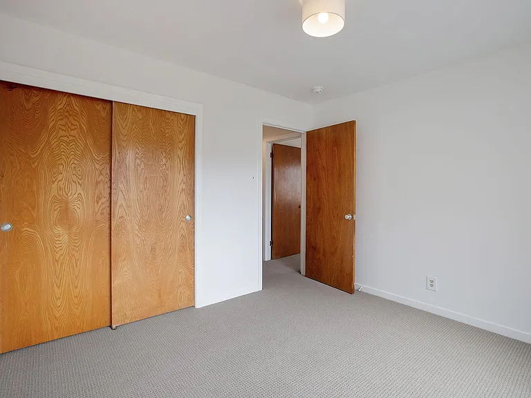 1400 La Playa Ave — Photo 9