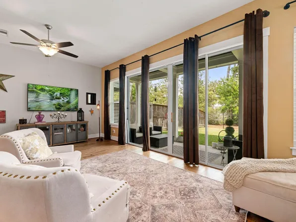 74 Dobbs View Ln, Spring, TX 77389