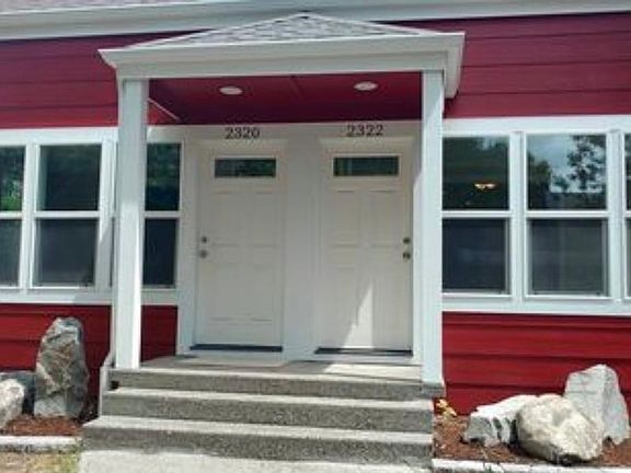 2nd image of 2320 Capitol Way S