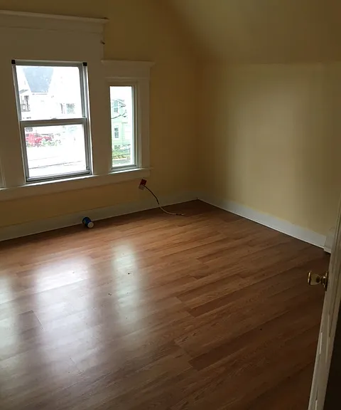 210 Pearl St #1F — Photo 1