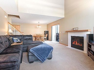 4th image of 2561 Yellowstone Dr