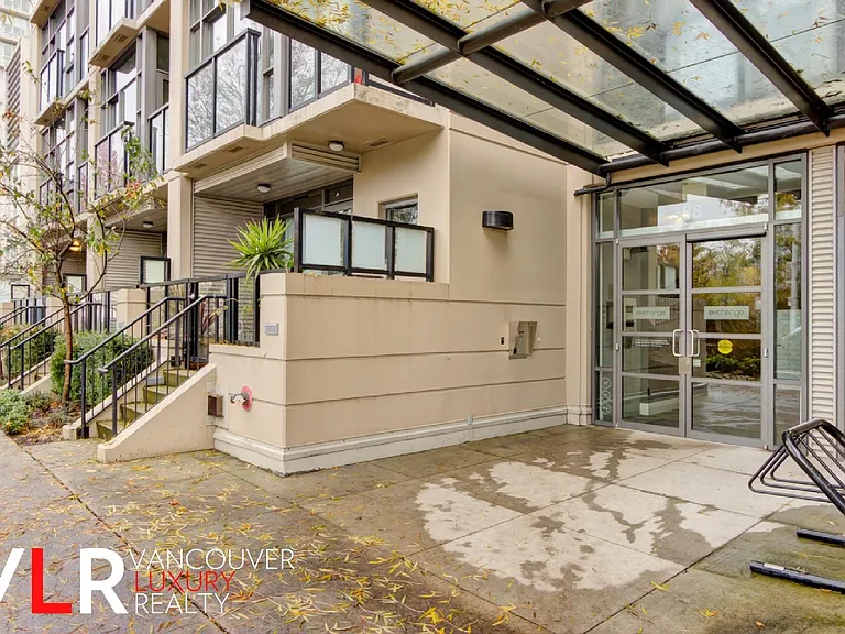 388 W 1st Ave #103 — Photo 2