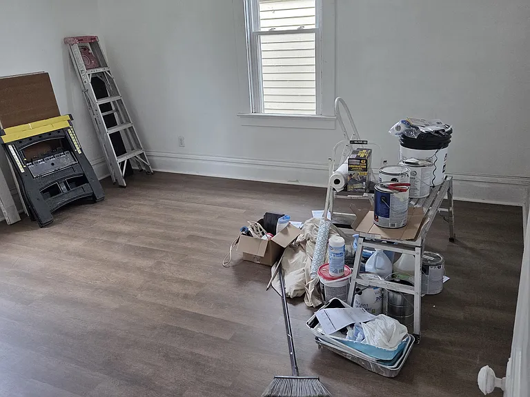 3112 Main St — Photo 1