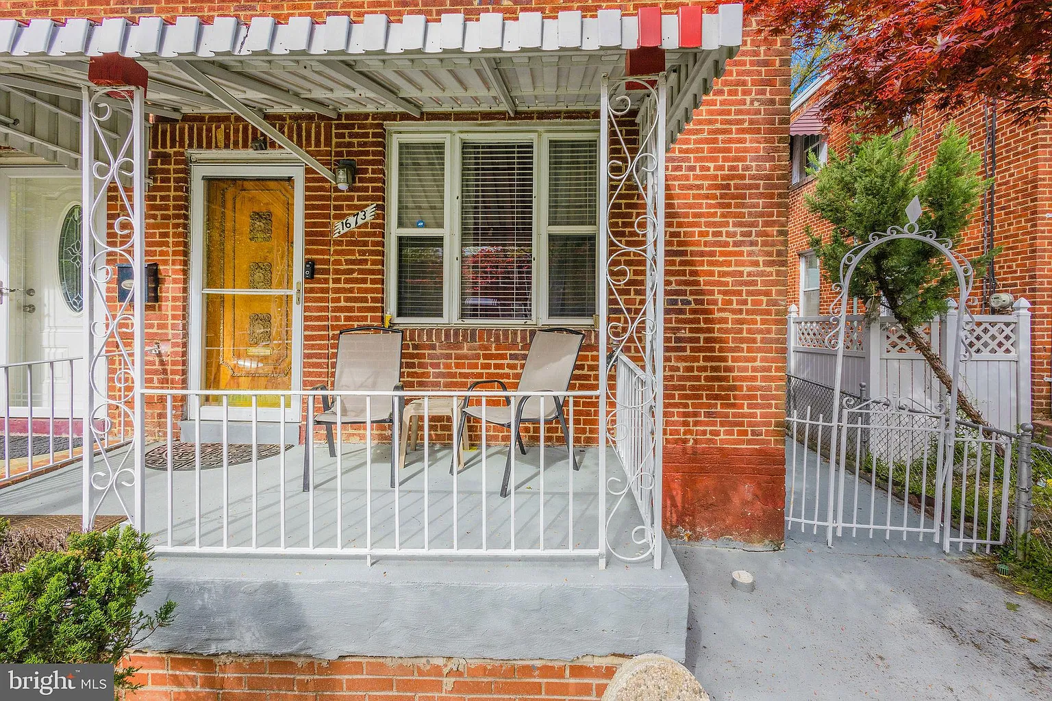1673 Fort Dupont St SE photo 1