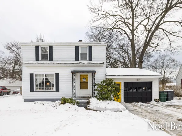 2169 Norman Ave, Norton Shores, MI 49441