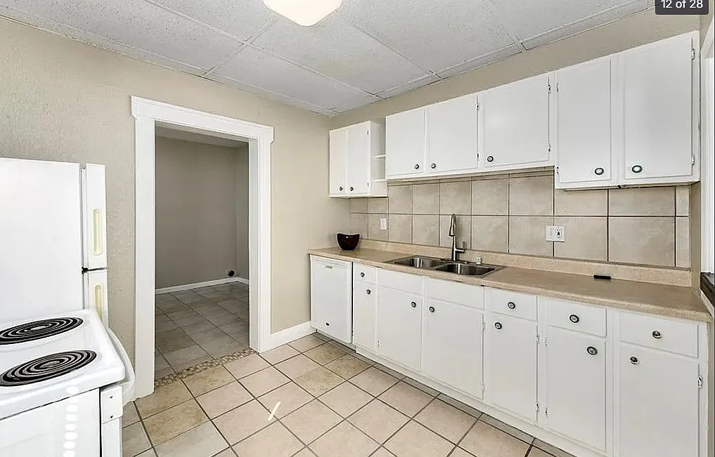 1226 Fremont Ave - 1 — Photo 4