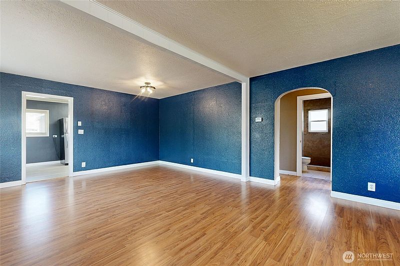 2nd image of 503 Juniper Street