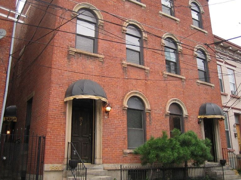 1st image of 430 Chestnut St Unit 1