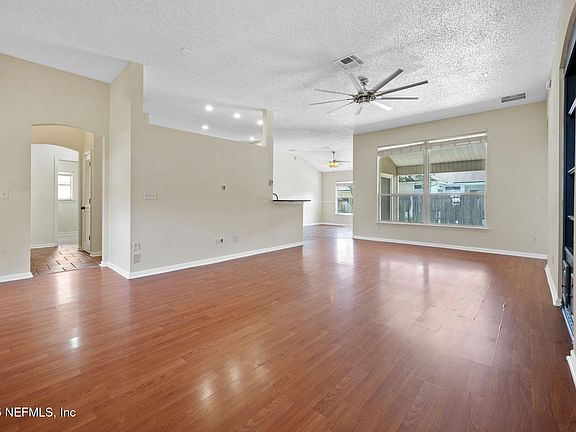 2nd image of 1362 KENNESAW Lane
