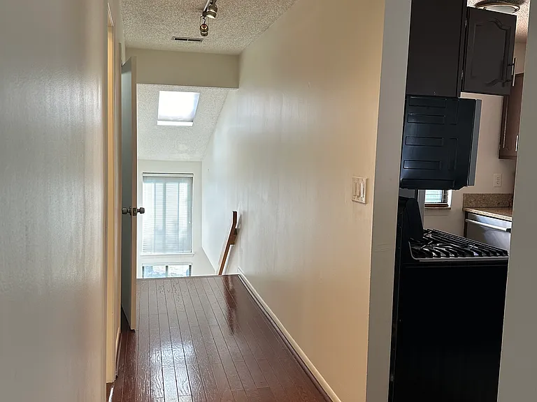 74 Park Gate Dr — Photo 42