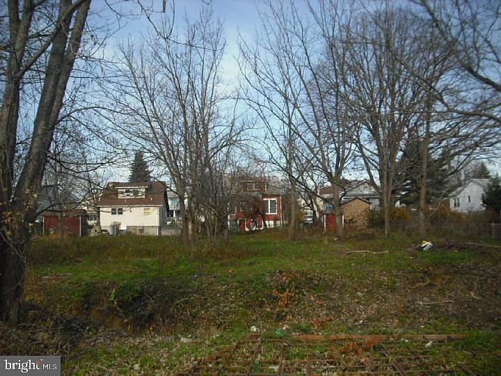 2nd image of LOT 2 Mason St