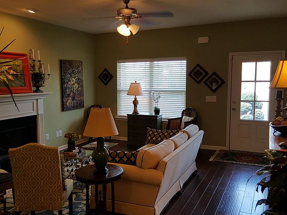 2nd image of 415 Stratford Park Blvd