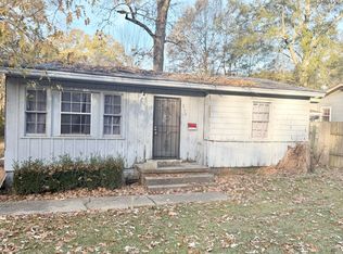 2559 McDowell Cir, Jackson, MS 39204