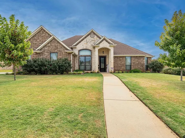 21327 Boone Dr, Bullard, TX 75757