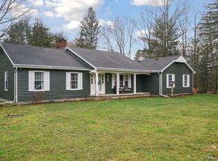 4186 Brandon Dr, Howell, MI 48843