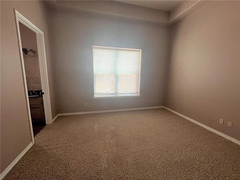 14910 Leeward Dr #802 — Photo 11