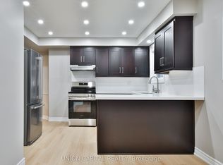 131 Romfield Circuit, Markham, ON L3T 3H7