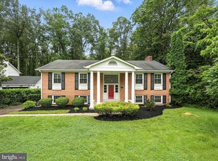 12134 Stirrup Rd, Reston, VA 20191