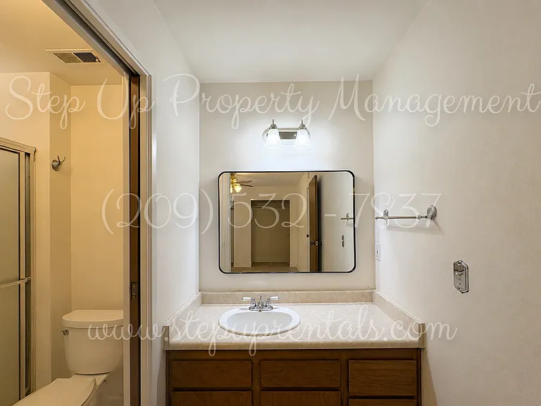 19046 Digger Pine St — Photo 16