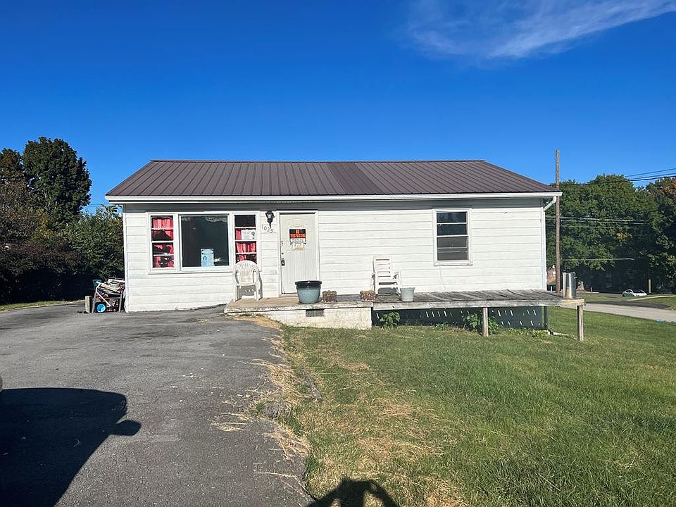 1st image of 1025 NW Baird Ave
