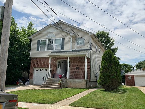 2nd image of 196 Valcour Ave